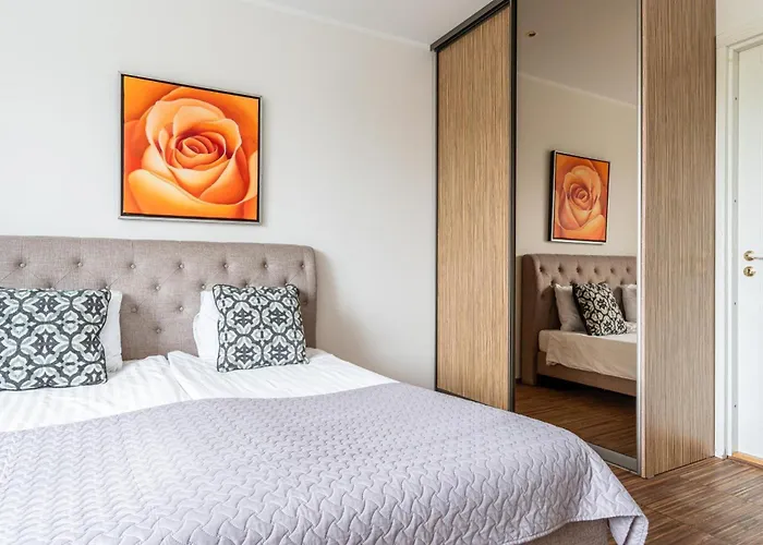 Rentigal Near Old Town アパート