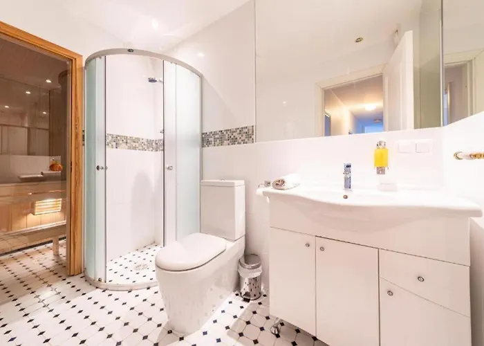 Rentigal Near Old Town *