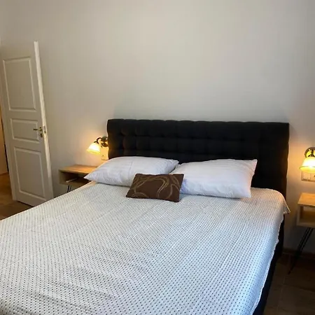 Rentigal Near Old Town Daire