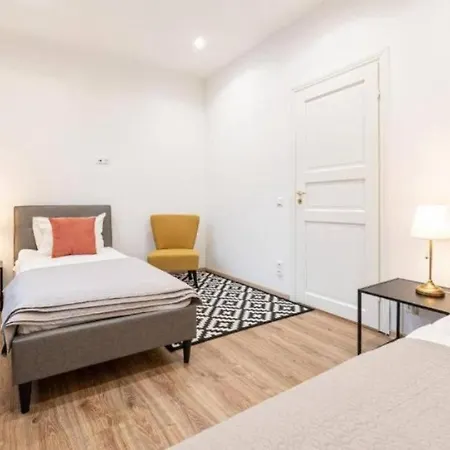 Rentigal Near Old Town Апартаменты Таллин